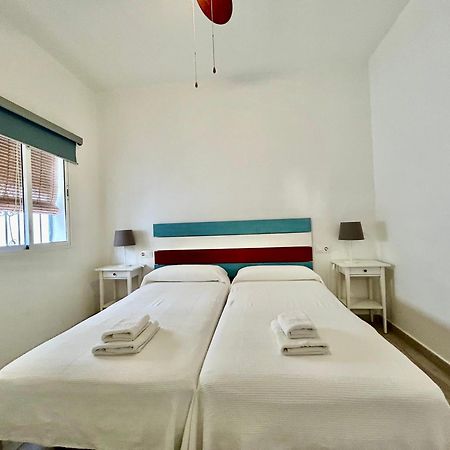 Acogedor Apt 8Pax 4Bdr 2Bth- Cozyhomesevilla2 المظهر الخارجي الصورة