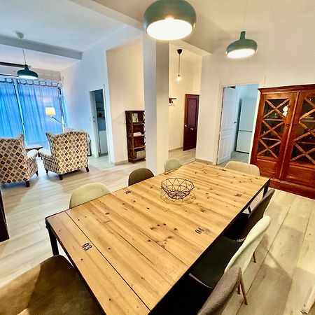 Acogedor Apt 8Pax 4Bdr 2Bth- Cozyhomesevilla2 المظهر الخارجي الصورة