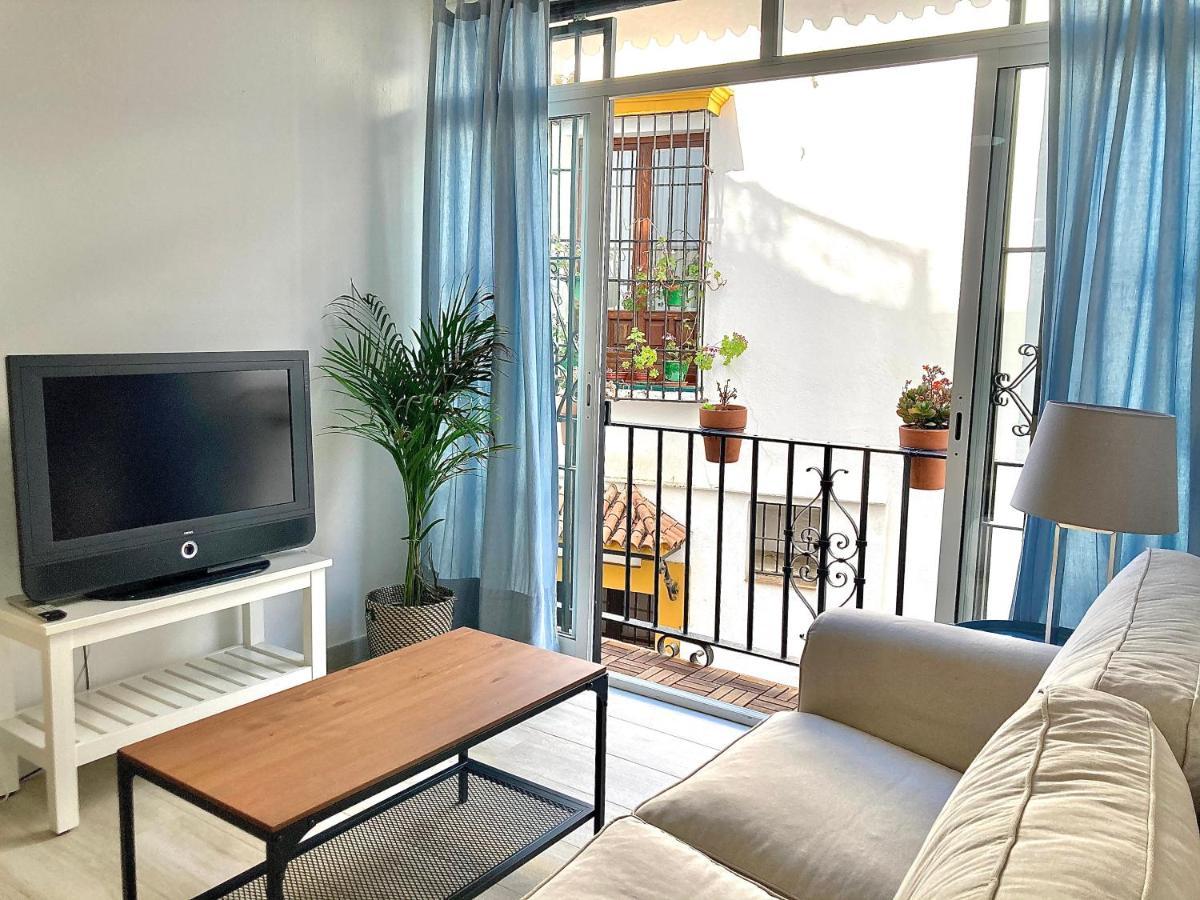 Acogedor Apt 8Pax 4Bdr 2Bth- Cozyhomesevilla2 المظهر الخارجي الصورة