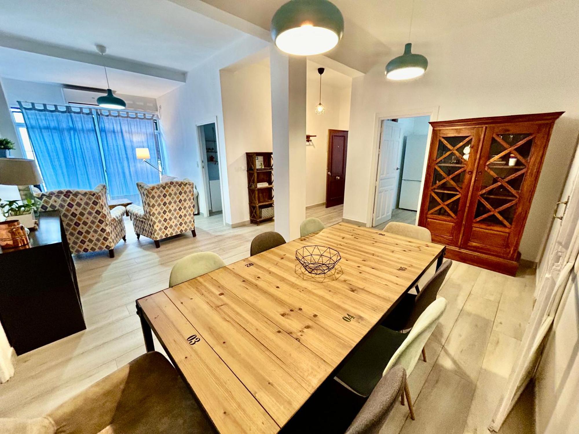 Acogedor Apt 8Pax 4Bdr 2Bth- Cozyhomesevilla2 المظهر الخارجي الصورة